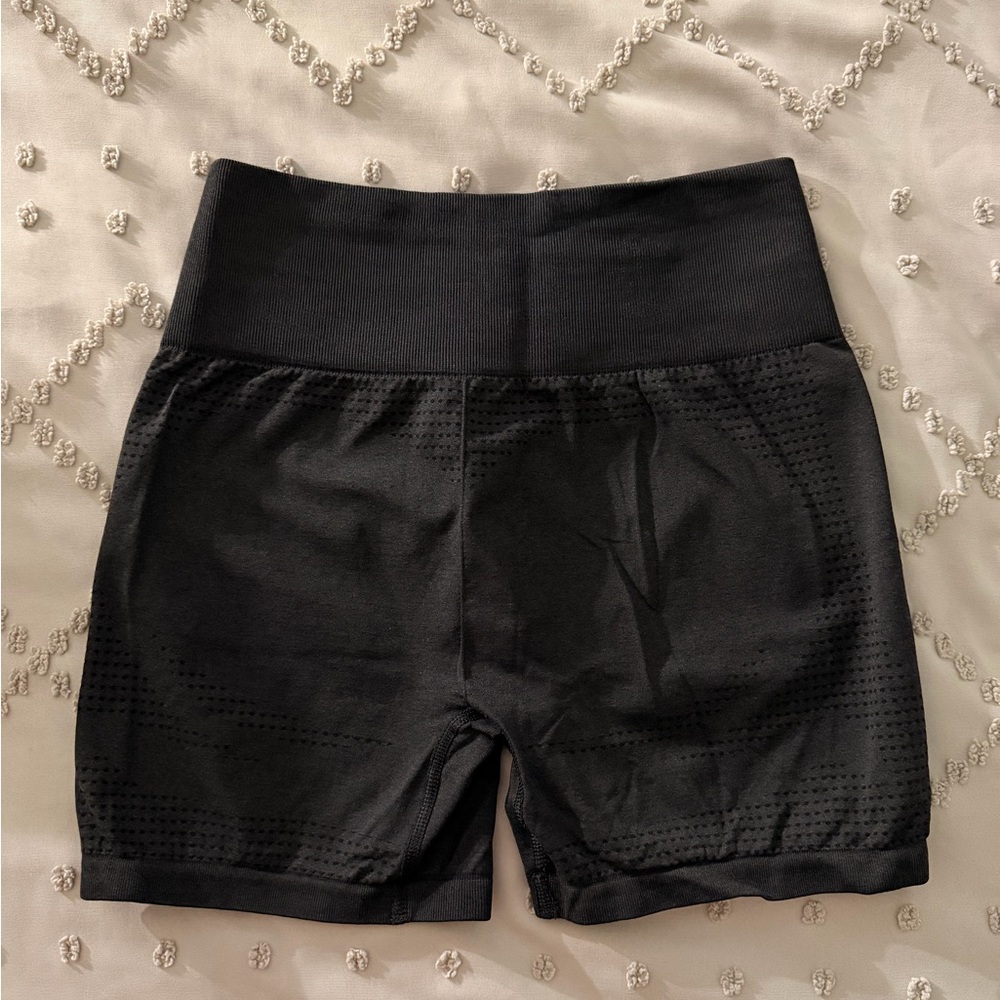 Gymshark High Waisted Vital Shorts - Picture 4 of 4
